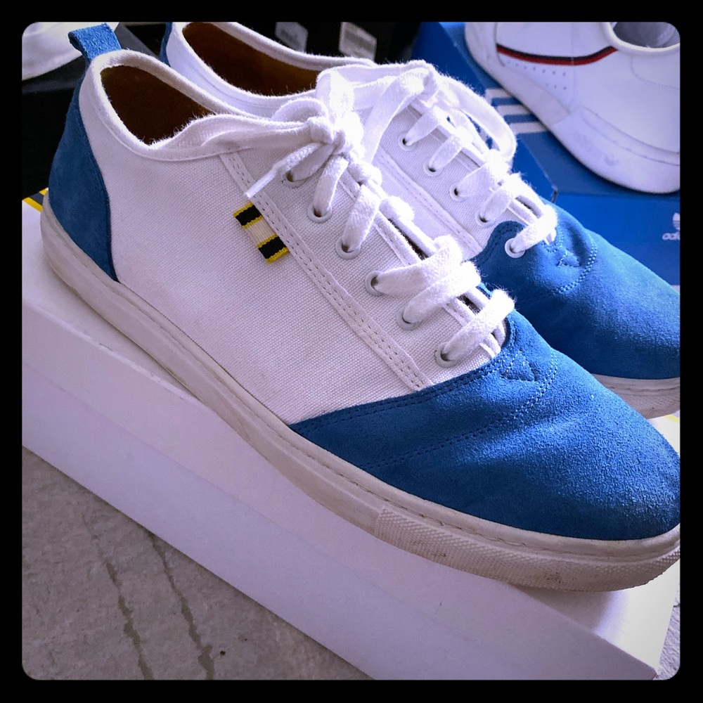 Aprix Shoes